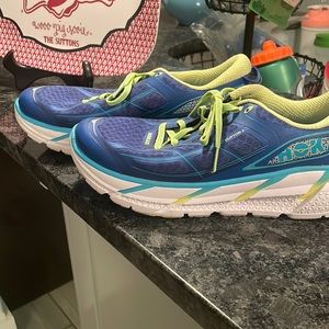 Hoka Clifton 2